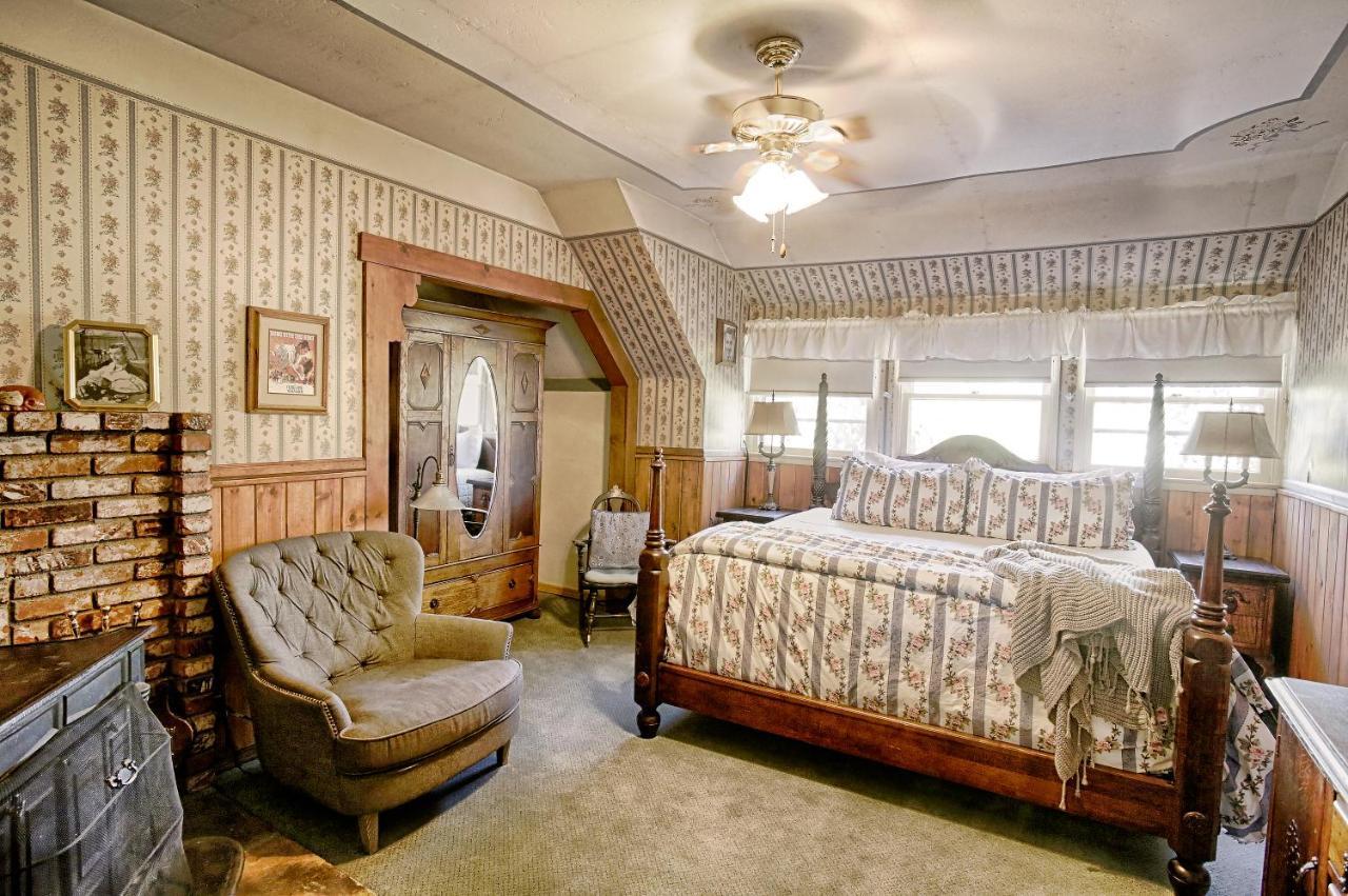 Bed and Breakfast Gold Mountain Manor Биг Бэар Лейк Экстерьер фото